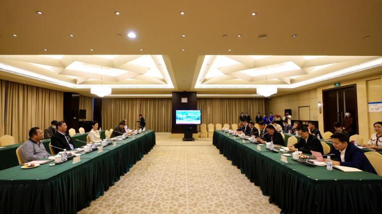 四川省Z6尊龙凯时集团携手中国生命眷注协会相助推动建设国家康养工业树模基地项目